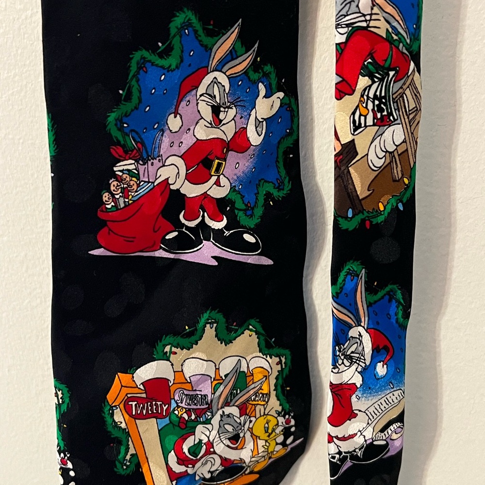 24hr SALE 🔥 Looney Tunes Bugs Bunny Santa Christmas Black Novelty Tie